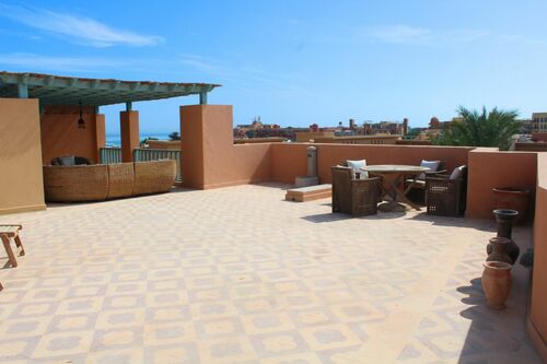 ROOFTOP WIDE ANGLE