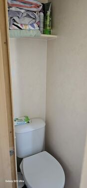 INTERIOR BATHROOM