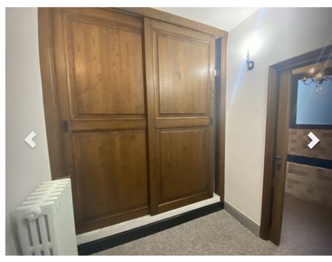 Built in chestnut wardrob
