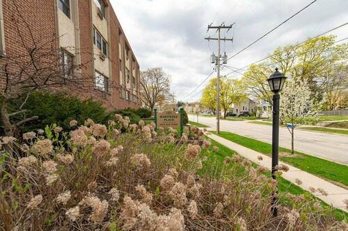 Waukesha Apartments