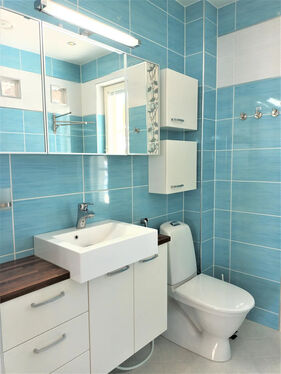 Upstair's Pathroom