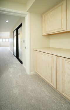 UPPER LANDING
