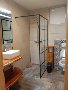 Batroom 1