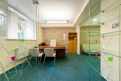 Boss/manager cabinet