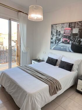 Room with en-suite bathro