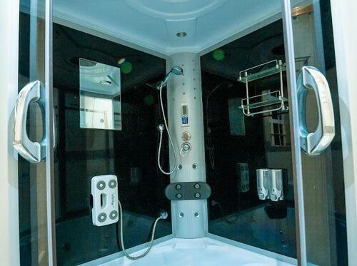 Steam bath with Bathtab