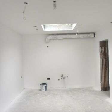 Kitchen with sunroof