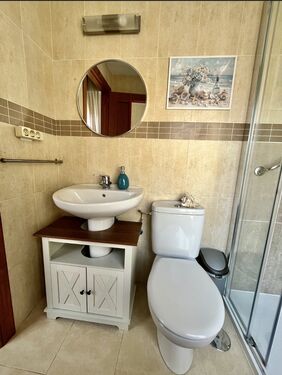 En Suite Bathroom 