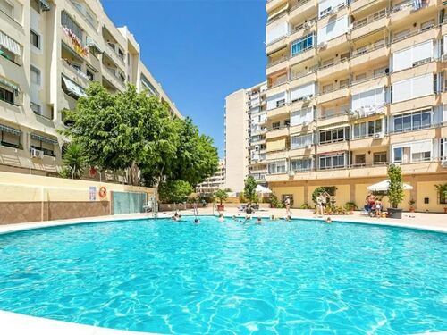 Piscina Comuntaria.
