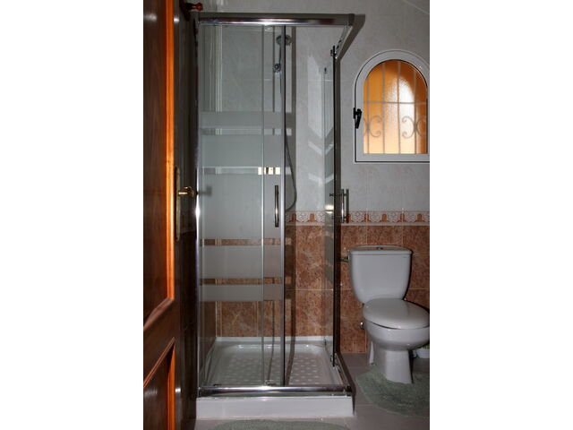 Shower room by Lounge.