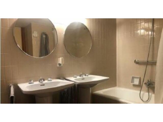 bathroom1