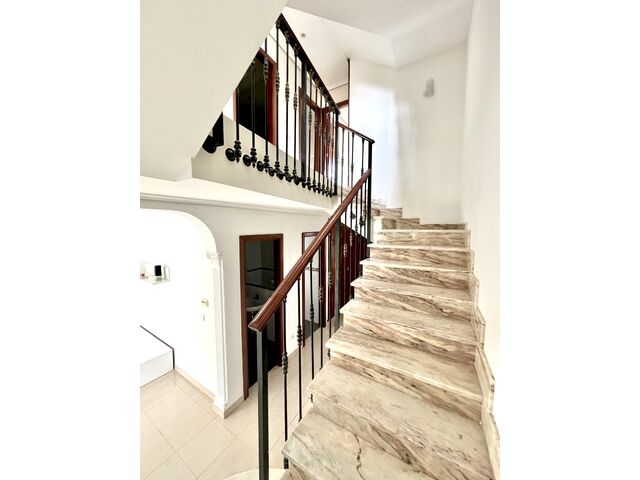 escalera planta baja