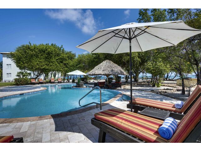 Pool & Hot Tub