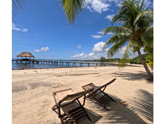 Beach & Pier