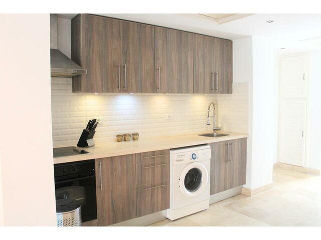 KITCHEN 1