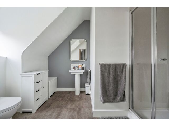 Master Ensuite