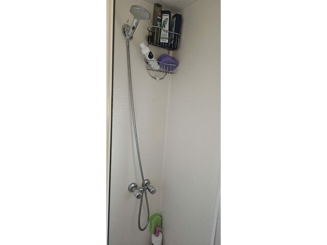INTERIOR BATHROOM