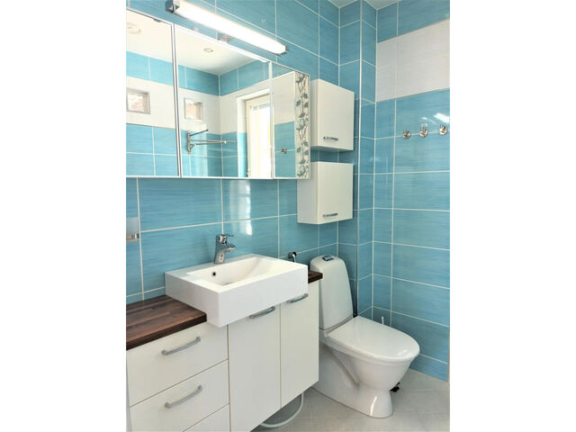 Upstair's Pathroom