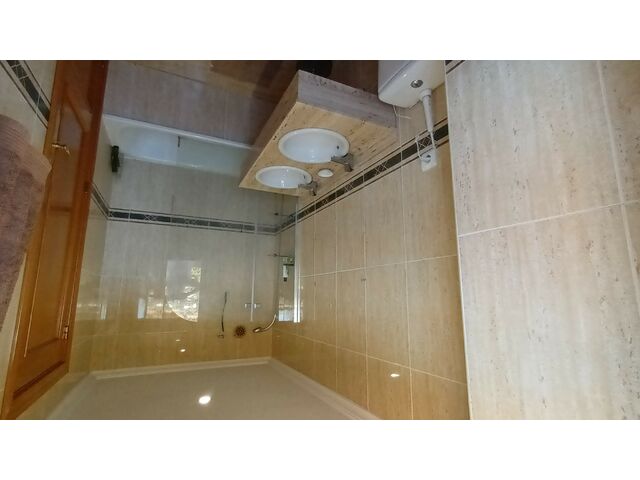 Ensuite bathroom