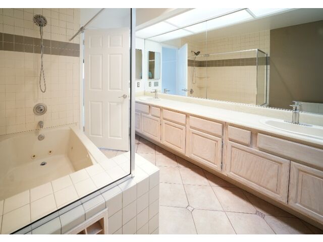 FULL BATH #1