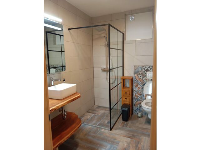 Batroom 1