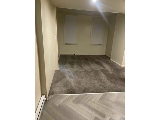 Fully carpeted flloor