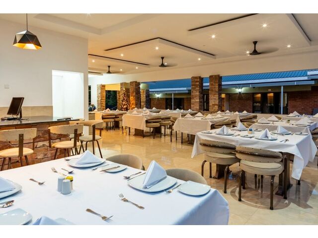 Dining & Restaurant Area