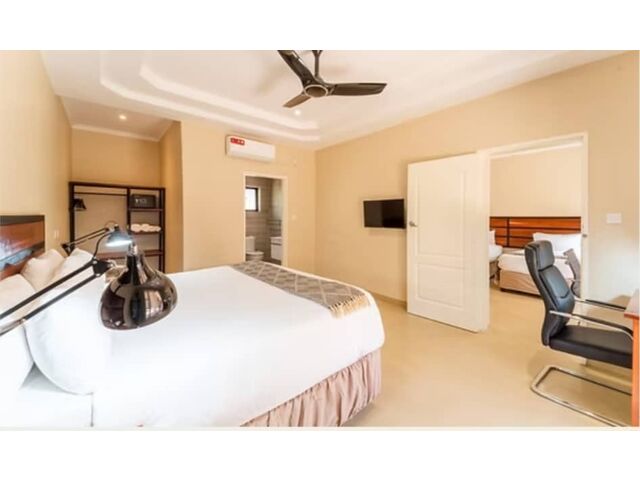 Family Room Interleading