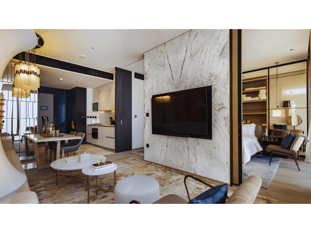 Floor-to-Ceiling Windows