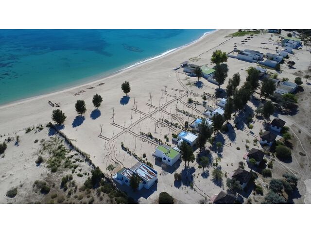 Beachfront-Hotel-Anakao