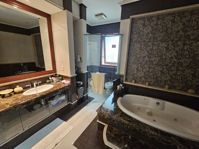 Ground floor bathroom