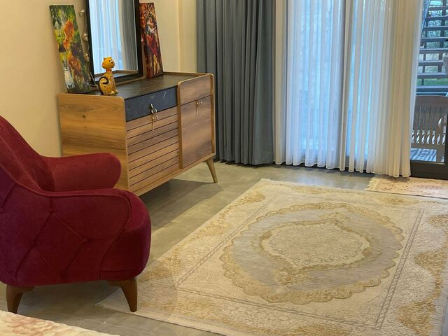 Room 4