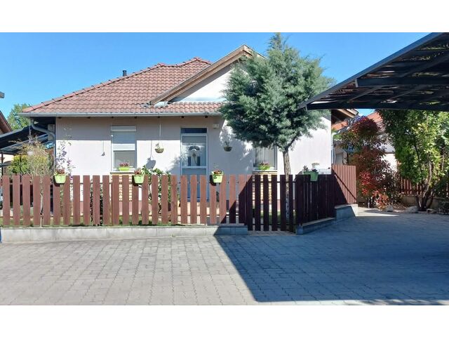 Front of townhouse