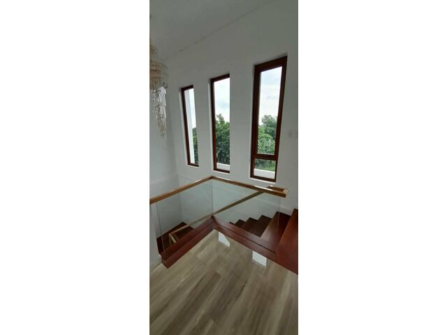 Main Stair to 2nd Floor 